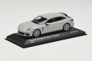 Porsche Panamera 971 Sport Turismo 4E-Hybrid Gris Minichamps 1:43 410066114 Métal Moulé — image 2 sur 5