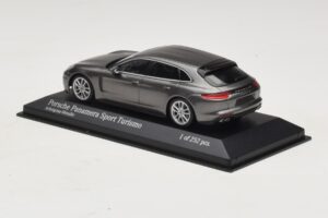 Porsche Panamera 971 Sport Turismo 4S Gris Minichamps 1:43 410066111 Métal Moulé — image 3 sur 5