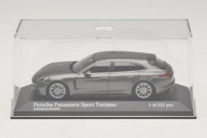 Porsche Panamera 971 Sport Turismo 4S Gris Minichamps 1:43 410066111 Métal Moulé — image 4 sur 5