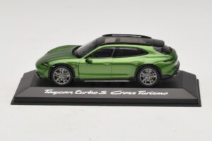 Porsche Taycan Turbo S Cross Turismo Vert Minichamps 1:43 WAP0207830M003 Métal Moulé