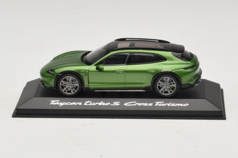 Porsche Taycan Turbo S Cross Turismo Vert Minichamps 1:43 WAP0207830M003 Métal Moulé