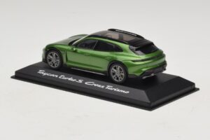 Porsche Taycan Turbo S Cross Turismo Vert Minichamps 1:43 WAP0207830M003 Métal Moulé — image 3 sur 5