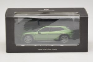 Porsche Taycan Turbo S Cross Turismo Vert Minichamps 1:43 WAP0207830M003 Métal Moulé — image 5 sur 5