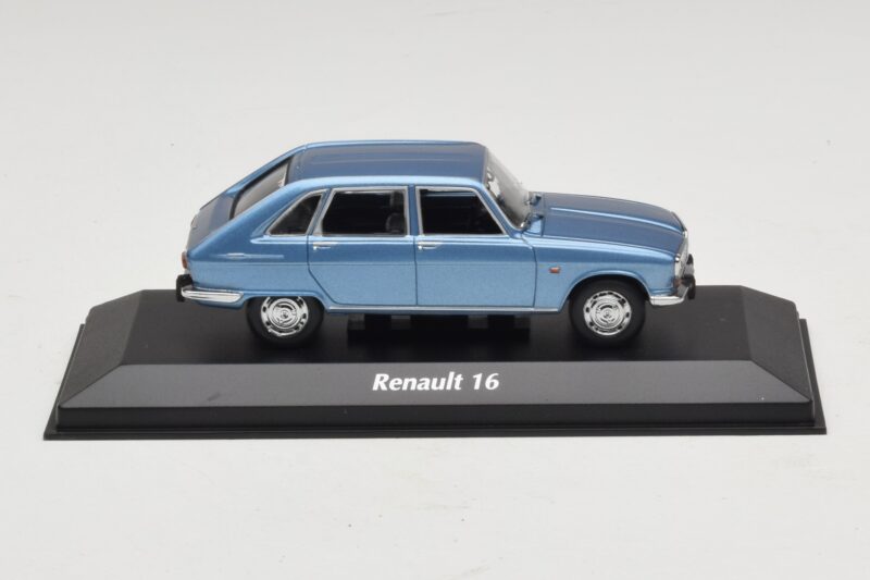 Renault 16 Bleu Clair Métallisé Maxichamps 1:43 Renault 16 Bleu Clair Métallisé Maxichamps 1:43 940113100 Métal Moulé