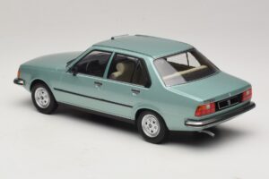 Renault 18 Vert Clair MCG 1:18 MCG18596 Métal Moulé — image 5 sur 6