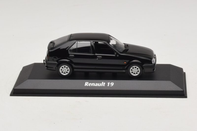 Renault 19 Noir Maxichamps 1:43 940113701 Métal Moulé