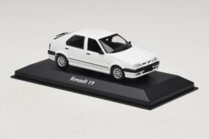 Renault 19 Blanc Maxichamps 1:43 940113700 Métal Moulé — image 3 sur 5