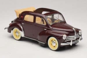 Renault 4CV Marron Solido 1:18 8048 Métal Moulé — image 4 sur 6