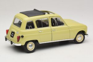 Renault 4L Jaune Solido 1:18 8062 Métal Moulé — image 2 sur 7