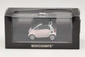 Smart Fortwo 450 Cabriolet Blanc Legally Blonde 2 Boîte de Remplacement Minichamps 1:43 402173900-R1 Métal Moulé — image 5 sur 5