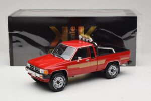 Toyota Hilux N50 Xtra Cab 4x4 Rouge KK-Scale 1:18 KKDC181562 Métal Moulé — image 6 sur 6