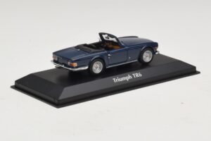 Triumph TR6 Bleu Foncé Maxichamps 1:43 940132570 Métal Moulé — image 2 sur 5
