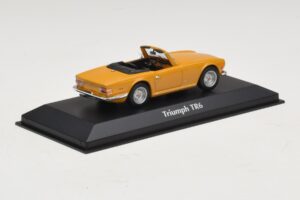 Triumph TR6 Orange Maxichamps 1:43 940132571 Métal Moulé — image 2 sur 5