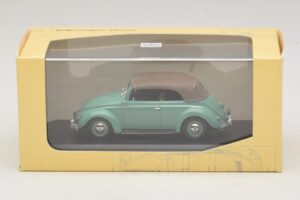 Volkswagen 1200 Cabriolet Capote Souple Vert Minichamps 1:43 430052042 Métal Moulé — image 5 sur 5