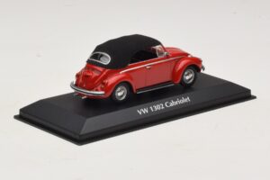 Volkswagen 1302 Cabriolet Rouge Maxichamps 1:43 940055031 Métal Moulé — image 2 sur 5
