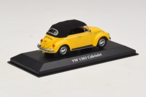 Volkswagen 1302 Cabriolet Jaune Maxichamps 1:43 940055030 Métal Moulé — image 2 sur 5