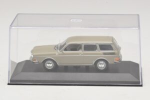 Volkswagen 411 LE Variant Savanna Beige Minichamps 1:43 400051114 Métal Moulé — image 4 sur 5