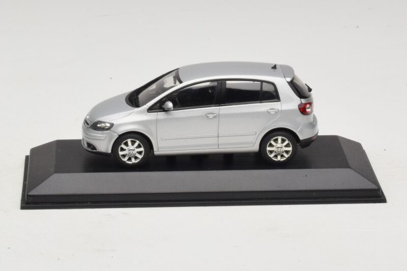 Volkswagen Golf Plus Mk5 Argent Boîte De Remplacement Minichamps 1:43 400054370-R1 Métal Moulé