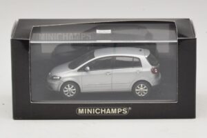 Volkswagen Golf Plus Mk5 Argent Boîte De Remplacement Minichamps 1:43 400054370-R1 Métal Moulé — image 5 sur 5