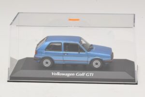 Volkswagen Golf GTI Mk2 Bleu Métallisé Maxichamps 1:43 940054120 Métal Moulé — image 4 sur 5