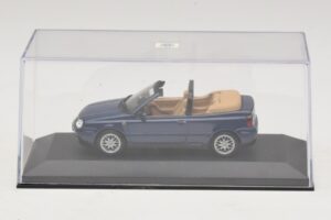 Volkswagen Golf Mk4 Cabriolet Bleu Édition Concessionnaire Minichamps 1:43 GOLF005 Métal Moulé — image 4 sur 5