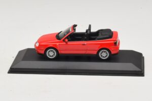 Volkswagen Golf Mk4 Cabriolet Rouge Édition Concessionnaire Minichamps 1:43 GOLF006 Métal Moulé