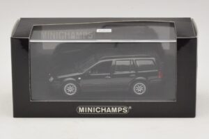 Volkswagen Golf Mk4 Variant Sport Highline BBS Edition Noir Boîte De Remplacement Minichamps 1:43 GOLF008-R1 Métal Moulé — image 5 sur 5