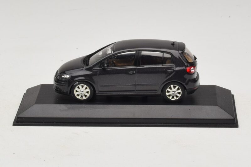 Volkswagen Golf Plus Mk5 Noir Minichamps 1:43 GOLF007 Métal Moulé