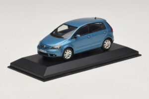Volkswagen Golf Plus Mk5 Bleu Métallisé Boîte De Remplacement Minichamps 1:43 GOLF02-R1 Métal Moulé — image 2 sur 5