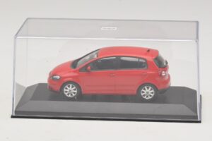 Volkswagen Golf Plus Mk5 Tornado Red Boîte De Remplacement Minichamps 1:43 821911110-R1 Métal Moulé — image 4 sur 5