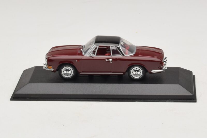 Volkswagen Karmann Ghia Rouge Avec Toit Noir Minichamps 1:43 GHIA002 Métal Moulé