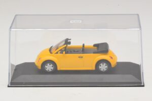 Volkswagen New Beetle Cabriolet Jaune Minichamps 1:43 BEETLE002 Métal Moulé — image 4 sur 5