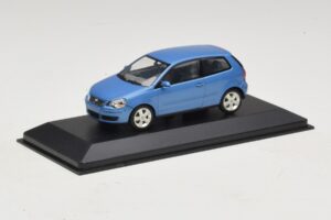 Volkswagen Polo 9N3 Bleu Minichamps 1:43 POLO001 Métal Moulé — image 2 sur 5