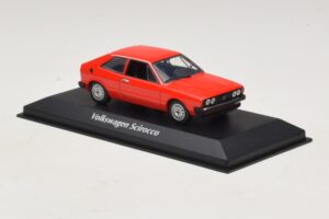 Volkswagen Scirocco Mk1 Rouge Maxichamps 1:43 940050422 Métal Moulé — image 3 sur 5