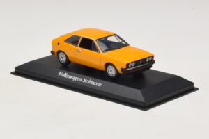 Volkswagen Scirocco Mk1 Jaune Maxichamps 1:43 940050424 Métal Moulé — image 3 sur 5