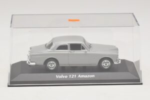Volvo 121 Amazon Gris Maxichamps 1:43 940171000 Métal Moulé — image 4 sur 5
