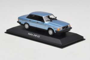 Volvo 240 GL Blue Metallic Maxichamps 1:43 940171400 Métal Moulé — image 3 sur 5