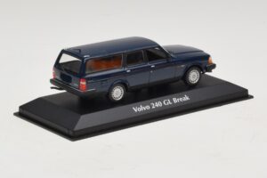 Volvo 240 GL Break Bleu Foncé Maxichamps 1:43 940171412 Métal Moulé — image 2 sur 5