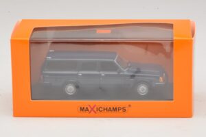 Volvo 240 GL Break Bleu Foncé Maxichamps 1:43 940171412 Métal Moulé — image 5 sur 5