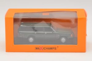 Volvo 240 GL Break Vert Foncé Maxichamps 1:43 940171411 Métal Moulé — image 5 sur 5
