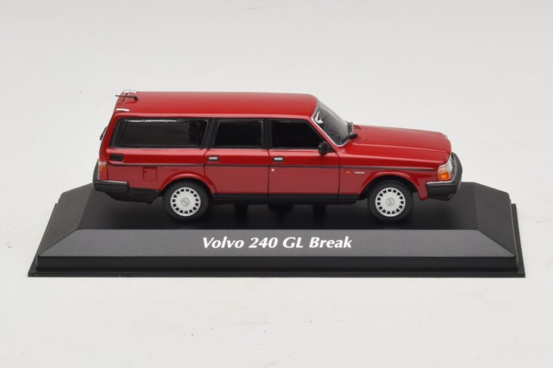 Volvo 240 GL Break Rouge Maxichamps 1:43 940171410 Métal Moulé