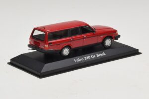 Volvo 240 GL Break Rouge Maxichamps 1:43 940171410 Métal Moulé — image 2 sur 5